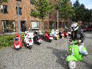 LondonVespa 304 (800x600).jpg