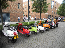 LondonVespa 305 (800x600).jpg