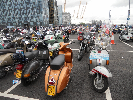 LondonVespa 337 (800x600).jpg